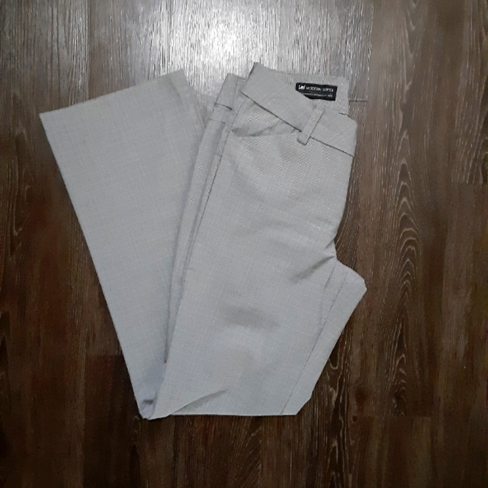 Woman's LEE Modern Series Pants